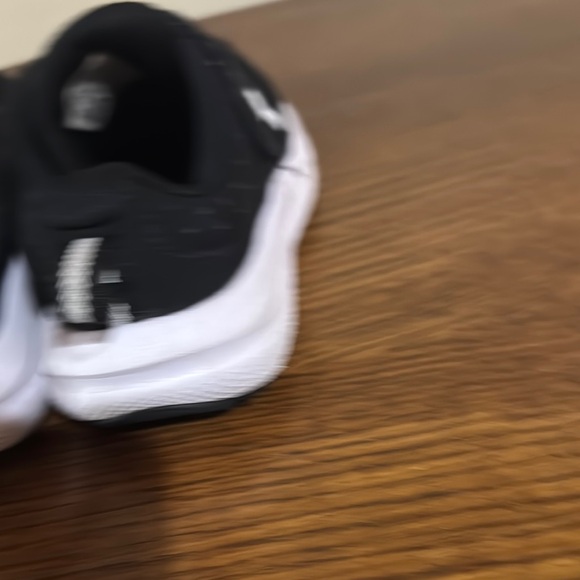 Under Armour Black and White Sneakers with Breathable Mesh - Picture 4 of 6